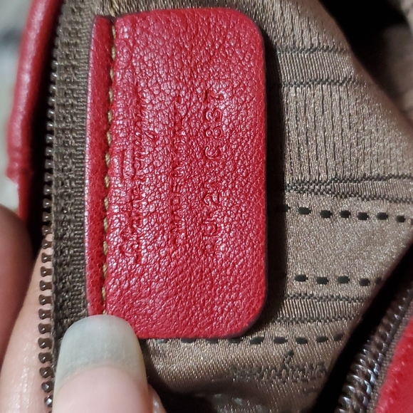 Salvatore Ferragamo shoulder bag - Picture 8 of 14